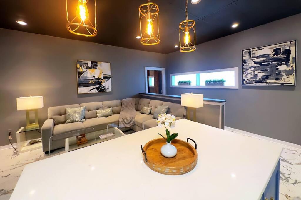 The Q Loft Galveston Villa Exteriör bild