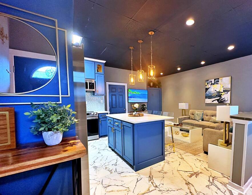 The Q Loft Galveston Villa Exteriör bild